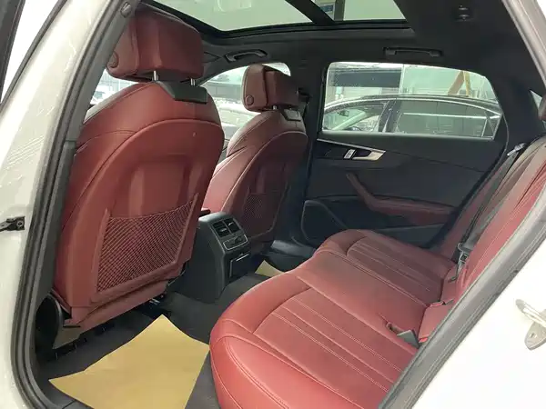 Audi A4L 2024
