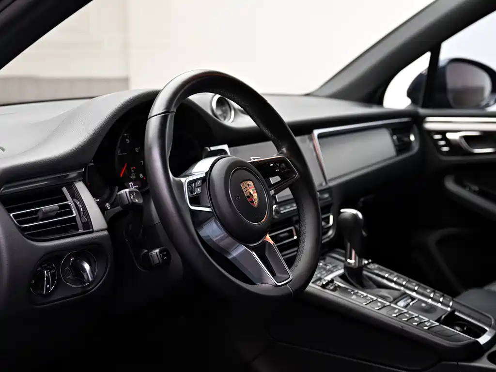 Porsche Macan 2020 — фото 8