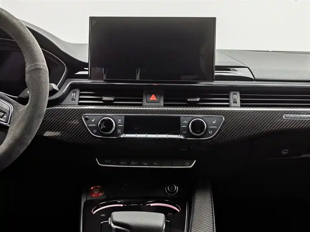 Audi A4L 2023 — фото 12