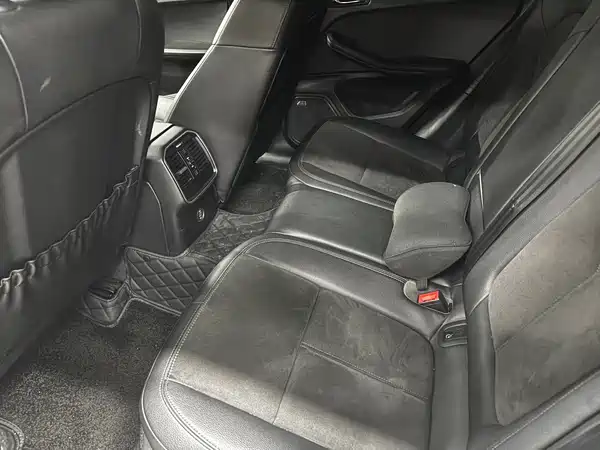 Porsche Macan 2020