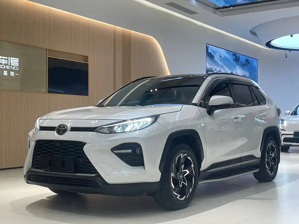 Toyota Wildlander 2021 — фото 1