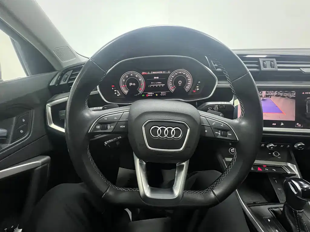 Audi Q3 2022 — фото 14