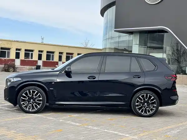 BMW X5 2023