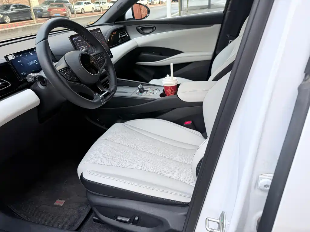 BYD Seal 06 2025