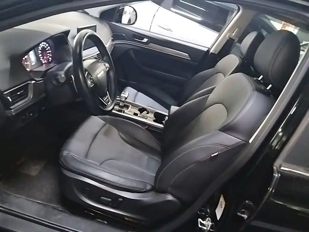 Haval H6 2021 — фото 15
