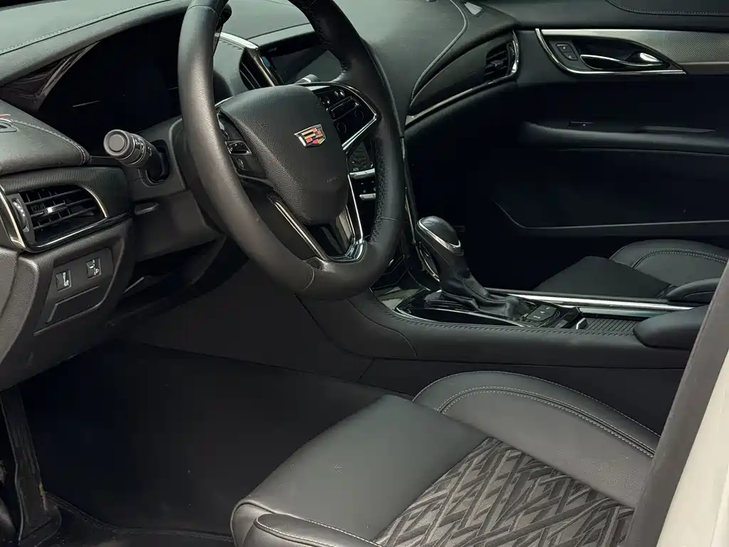 Cadillac ATS-L 2016 — фото 9