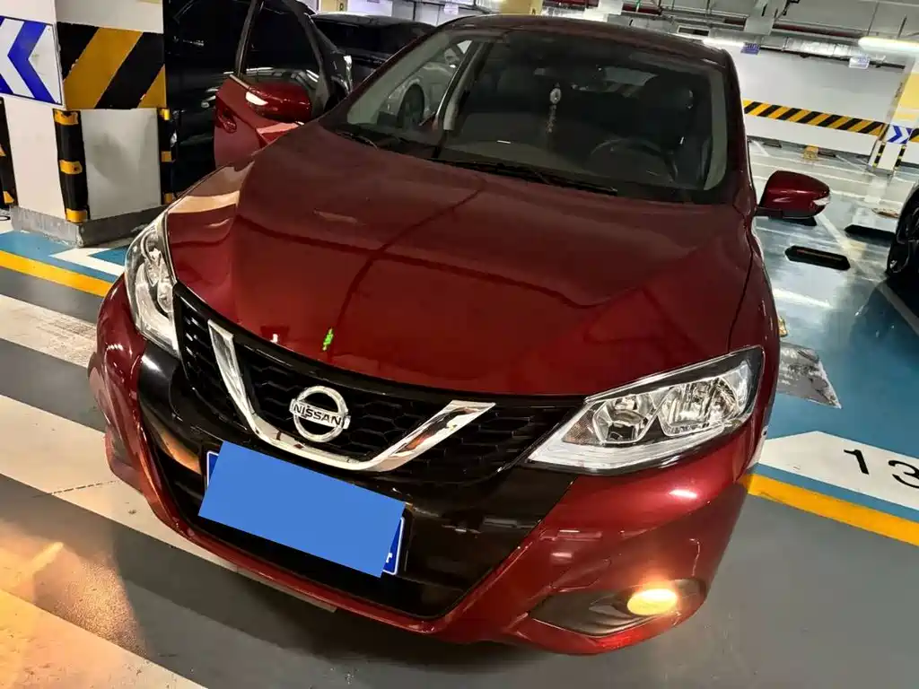 Nissan Tiida 2018 — фото 1