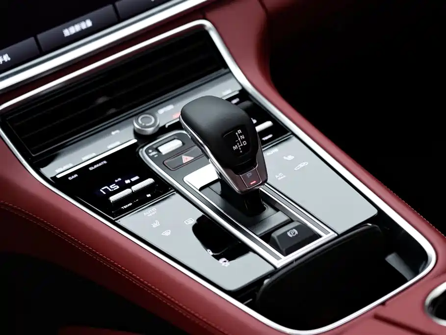 Porsche Panamera 2022 — фото 19