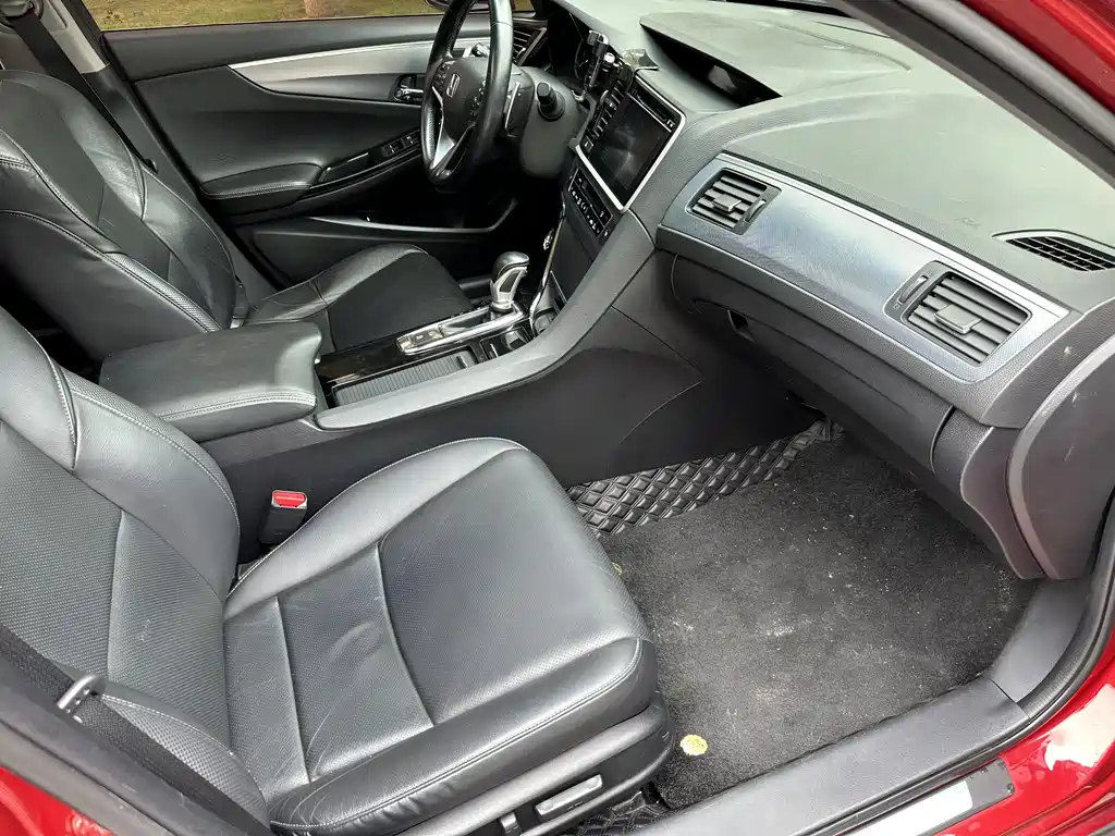 Honda Spirior 2016 — фото 16