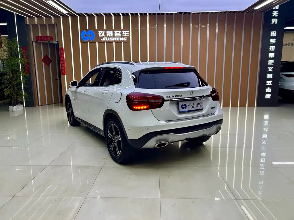 Mercedes-Benz GLA 2018 — фото 7