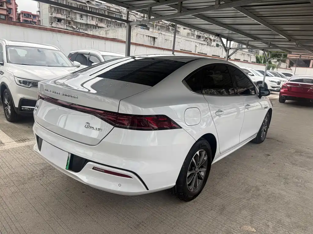 BYD Qin PLUS 2023 — фото 11