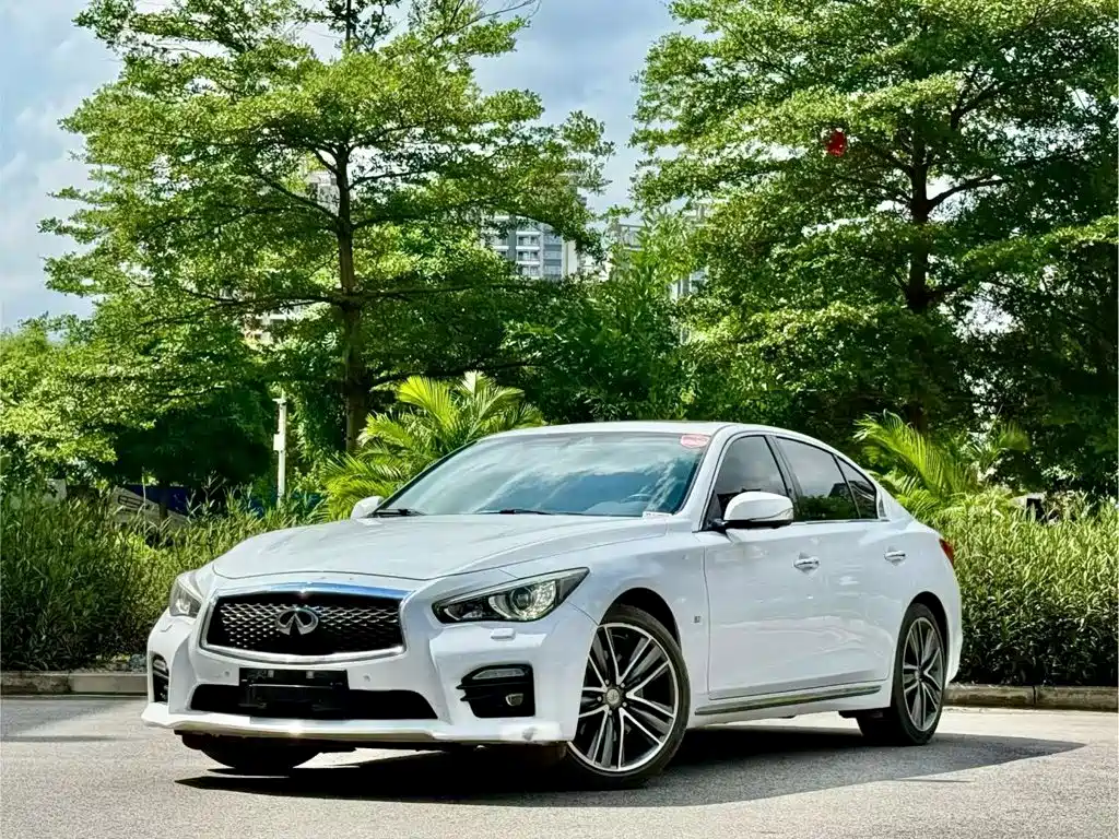 Infiniti Q50L 2016 — фото 16