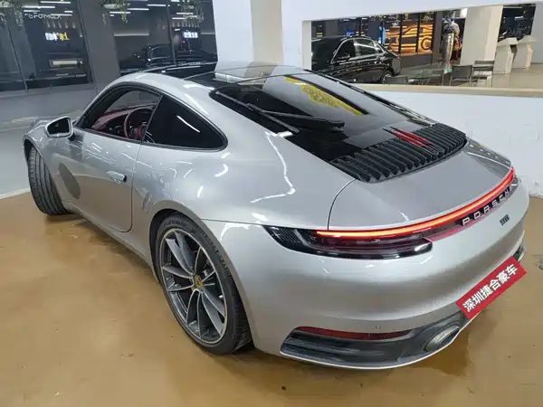 Porsche 911 2020