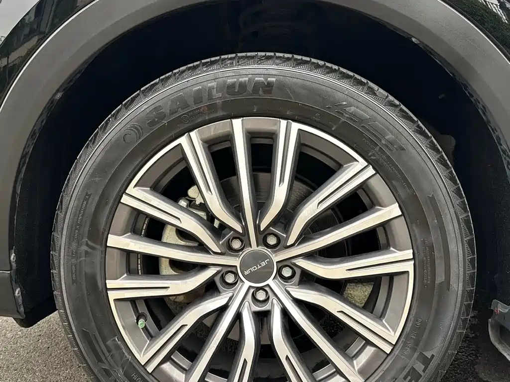 Jetour X70 PLUS 2023 — фото 15