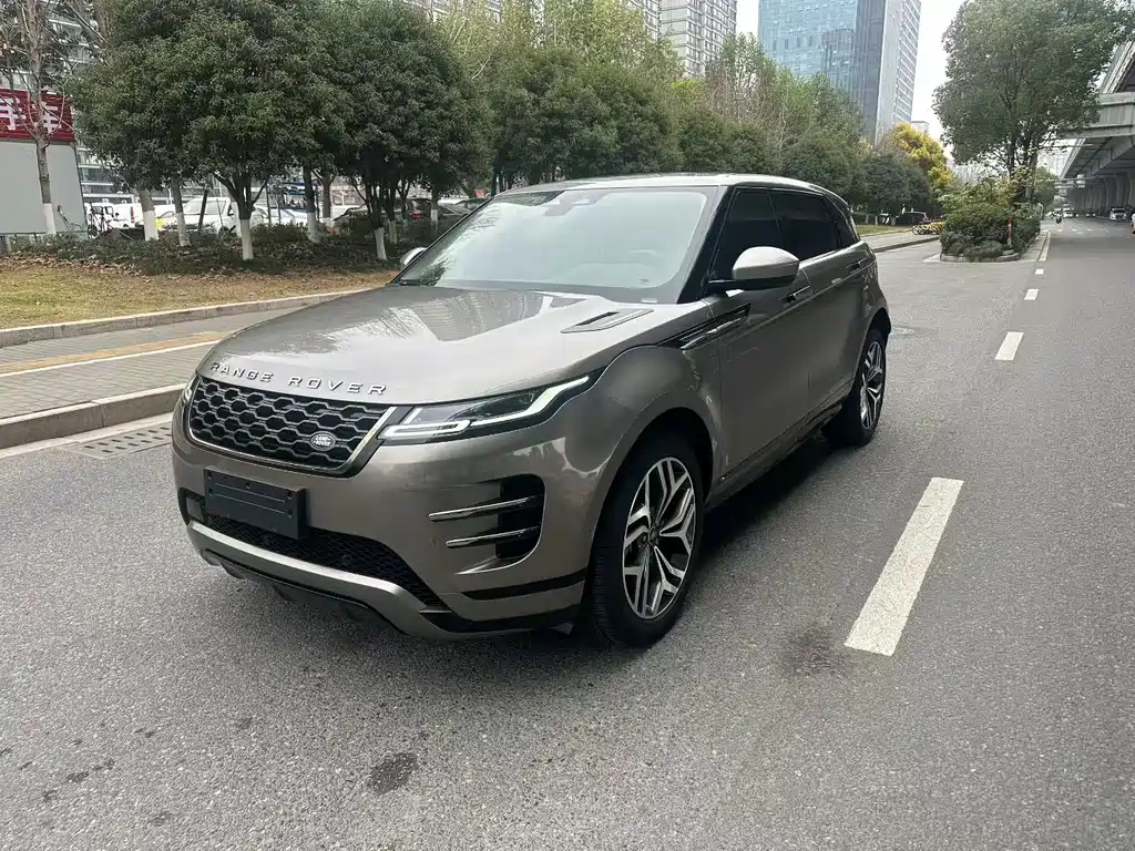 Land Rover Range Rover Evoque 2022 — фото 1