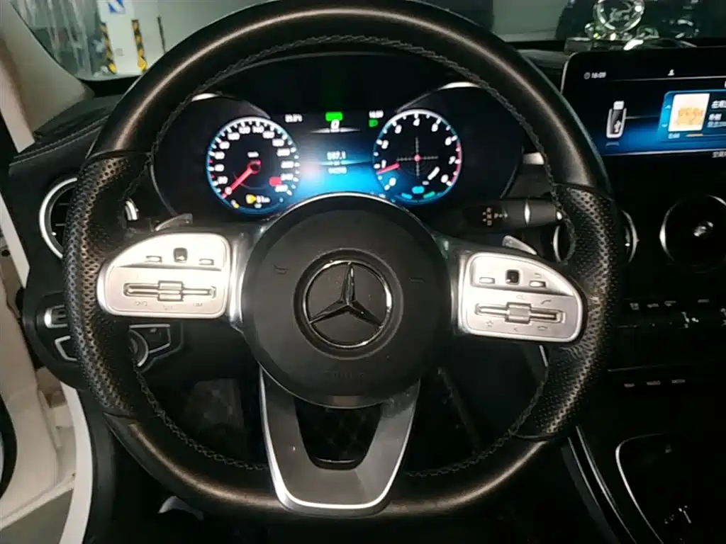 Mercedes-Benz C-Class 2020 — фото 11