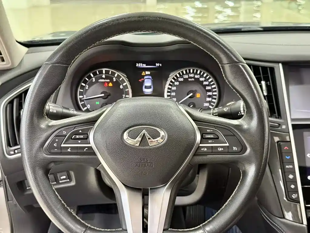 Infiniti Q50L 2018 — фото 15