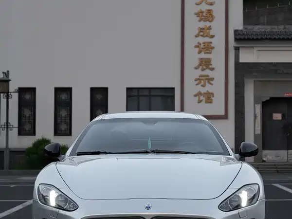 Maserati Granturismo 2014