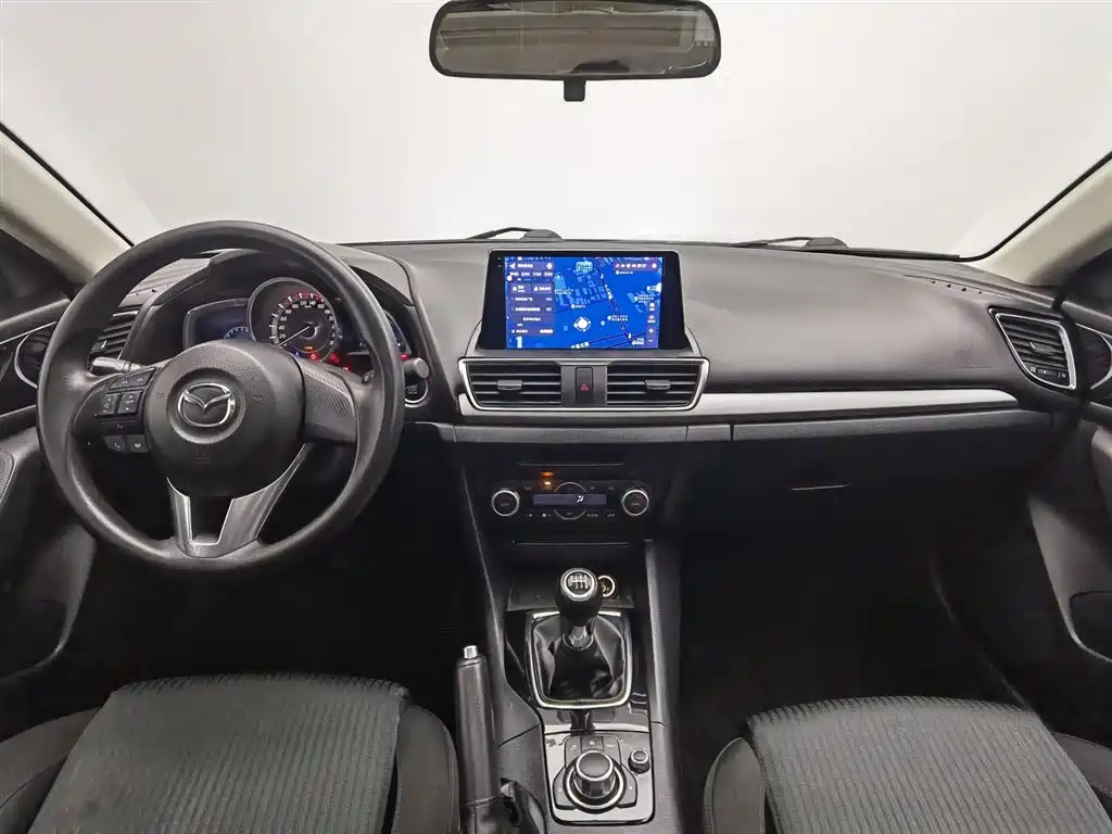 Mazda 3 Axela 2017 — фото 5
