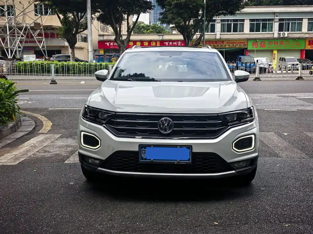 Volkswagen T-Roc 2020 — фото 2