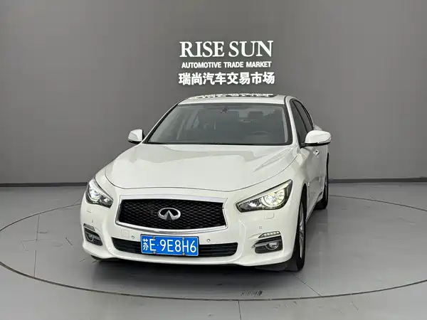 Infiniti Q50L 2015