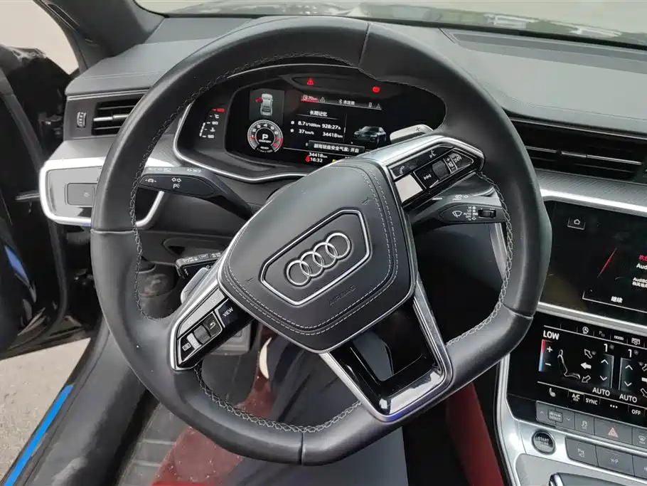 Audi A7L 2024 — фото 15