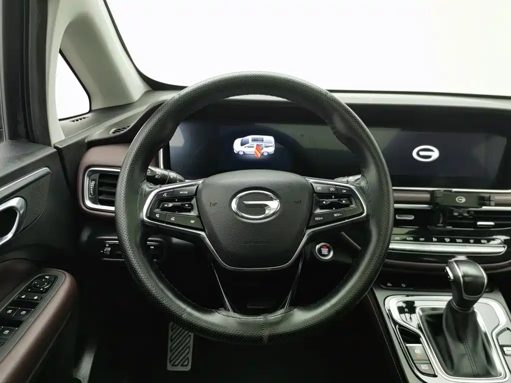 GAC Trumpchi M6 2021 — фото 11