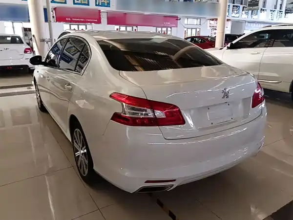 Peugeot 408 2016