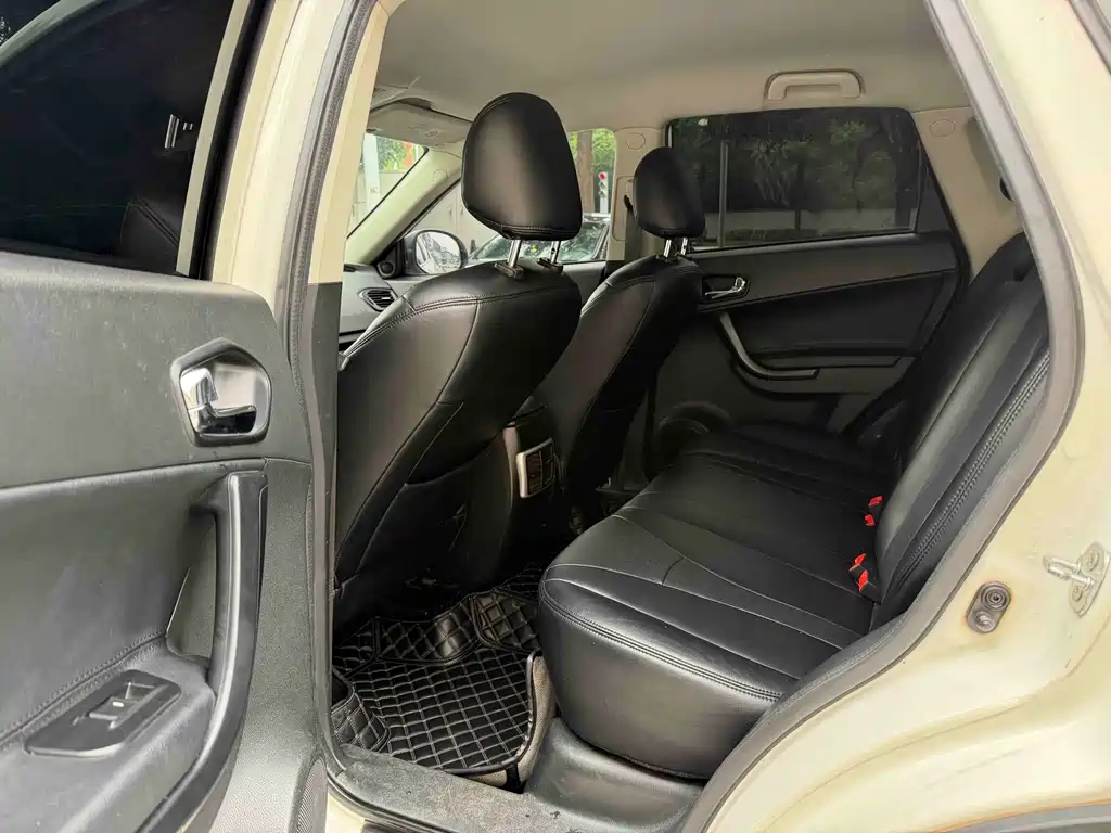 GAC Motor Trumpchi GS5 2014 — фото 7