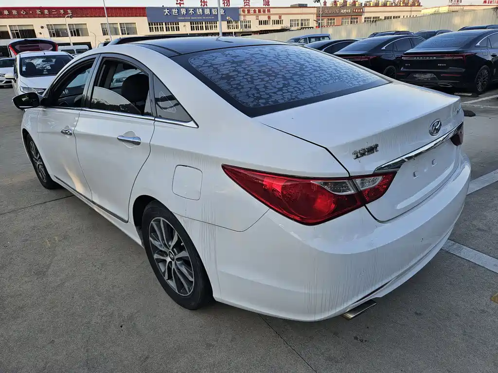Hyundai Sonata 2013 — фото 13