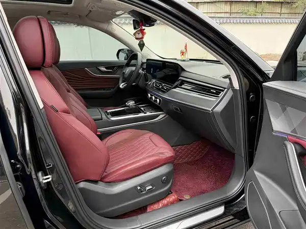 Hongqi HS5 2023