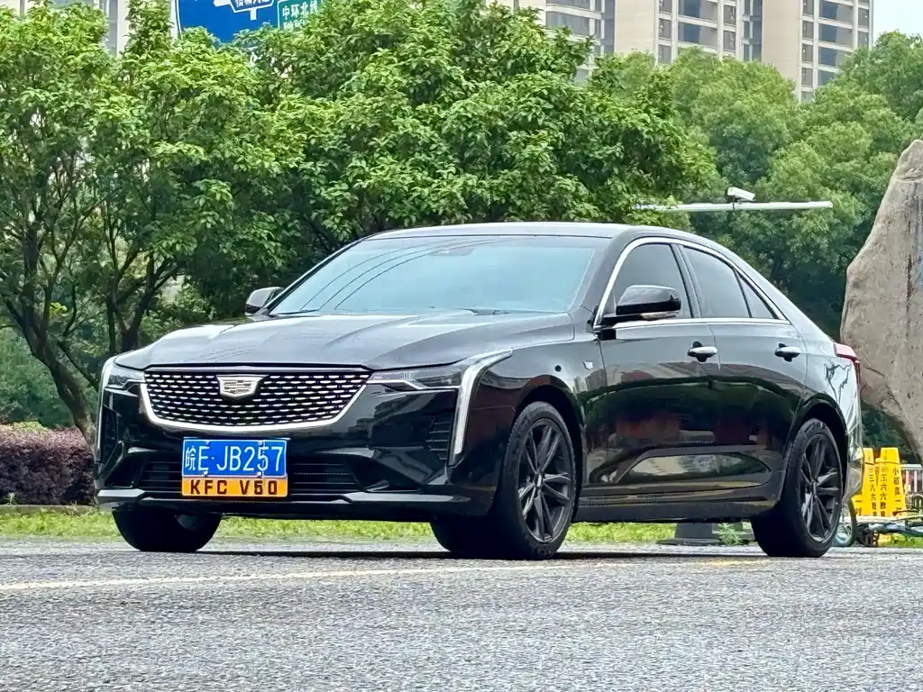 Cadillac CT4 2023 — фото 2