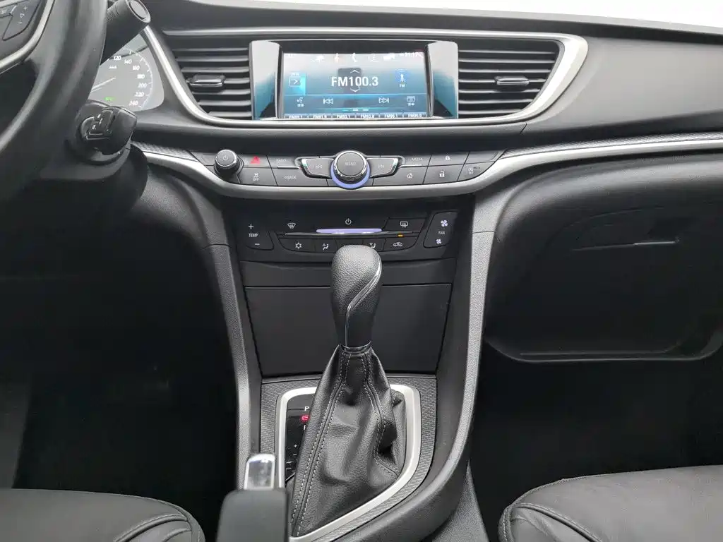 Buick Excelle GT 2019 — фото 12