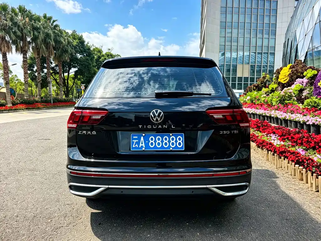 Volkswagen Tiguan L 2021 — фото 17