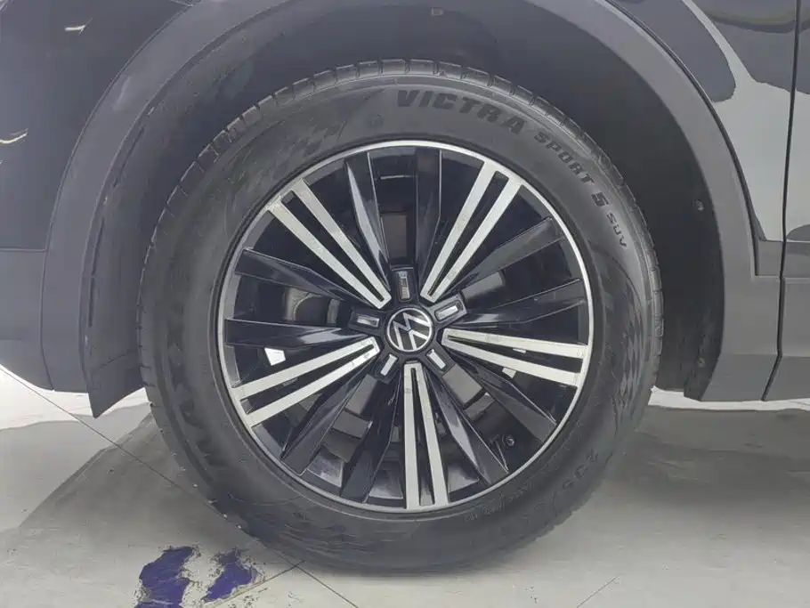 Volkswagen Tiguan L 2021