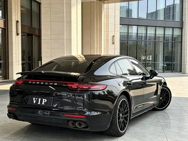 Porsche Panamera 2019
