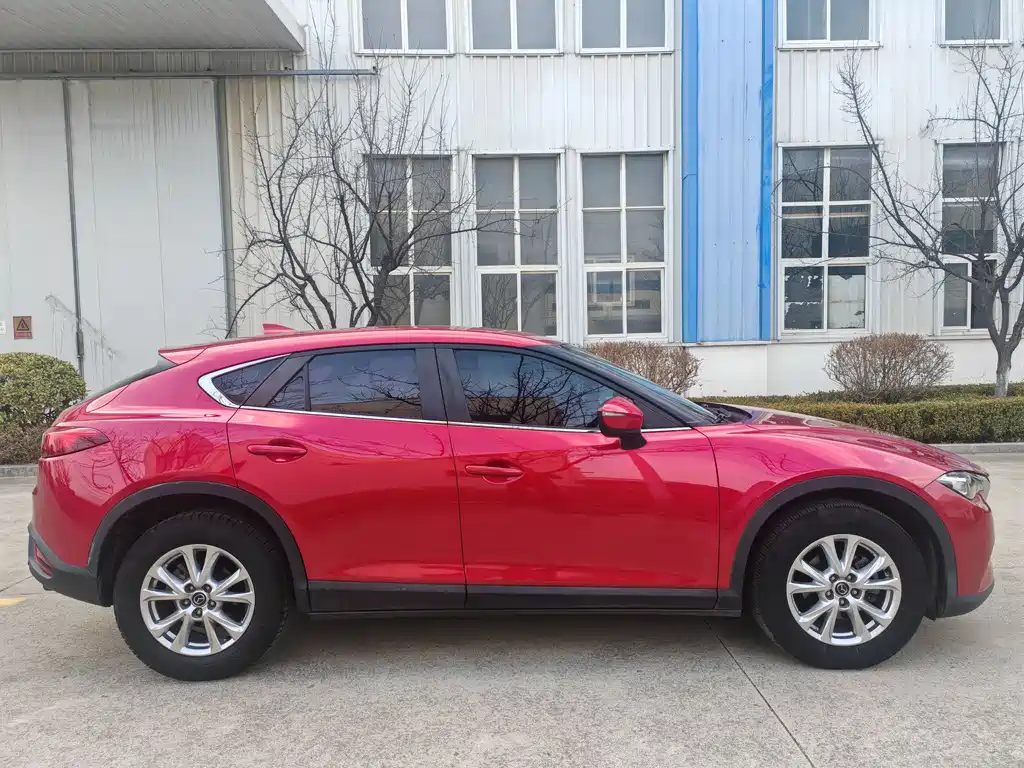 Mazda CX-4 2017 — фото 4