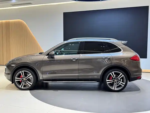 Porsche Cayenne 2014