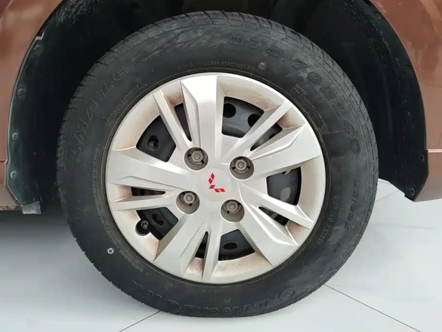 Wuling Hongguang 2020
