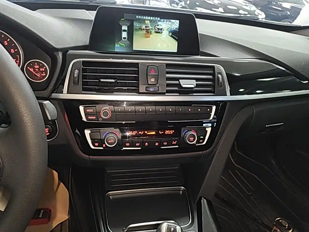 BMW 3 Series GT 2018 — фото 13
