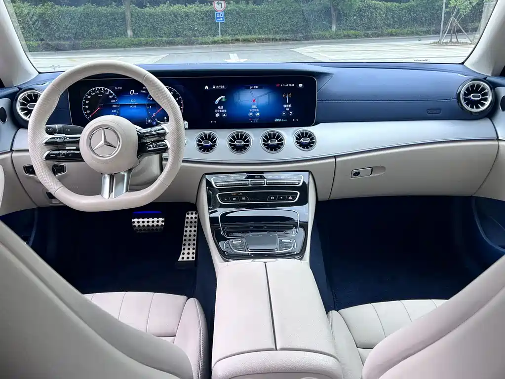 Mercedes-Benz E-Class 2023 — фото 5