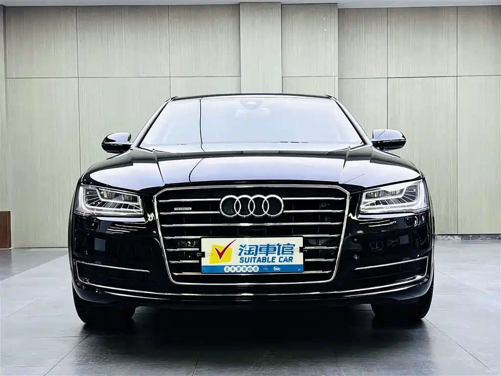 Audi A8 2015 — фото 2