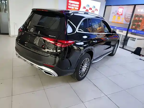 Mercedes-Benz GLC 2025