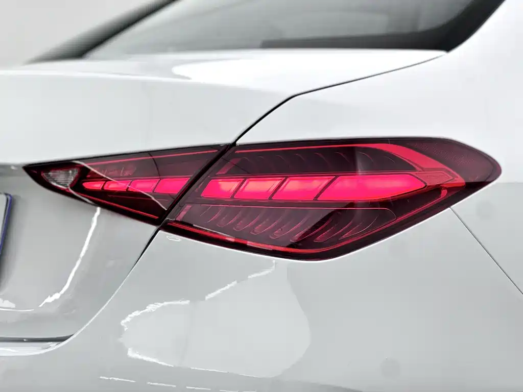 Mercedes-Benz C-Class 2021