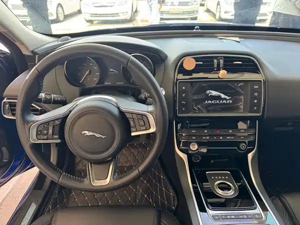 Jaguar XEL 2018