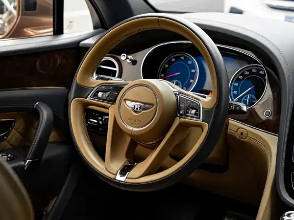 Bentley Bentayga 2016