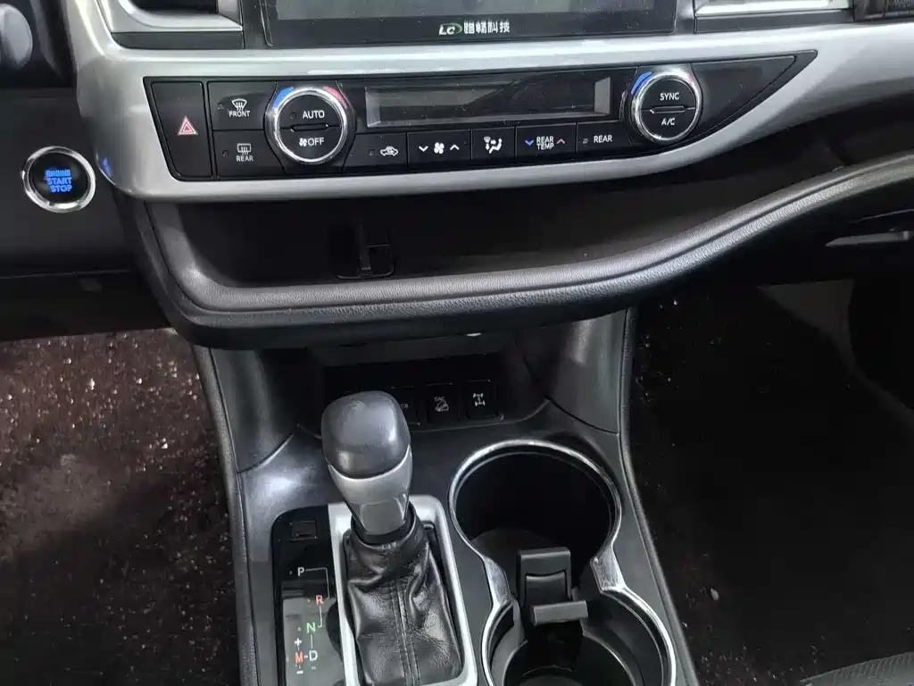 Toyota Highlander 2019 — фото 11
