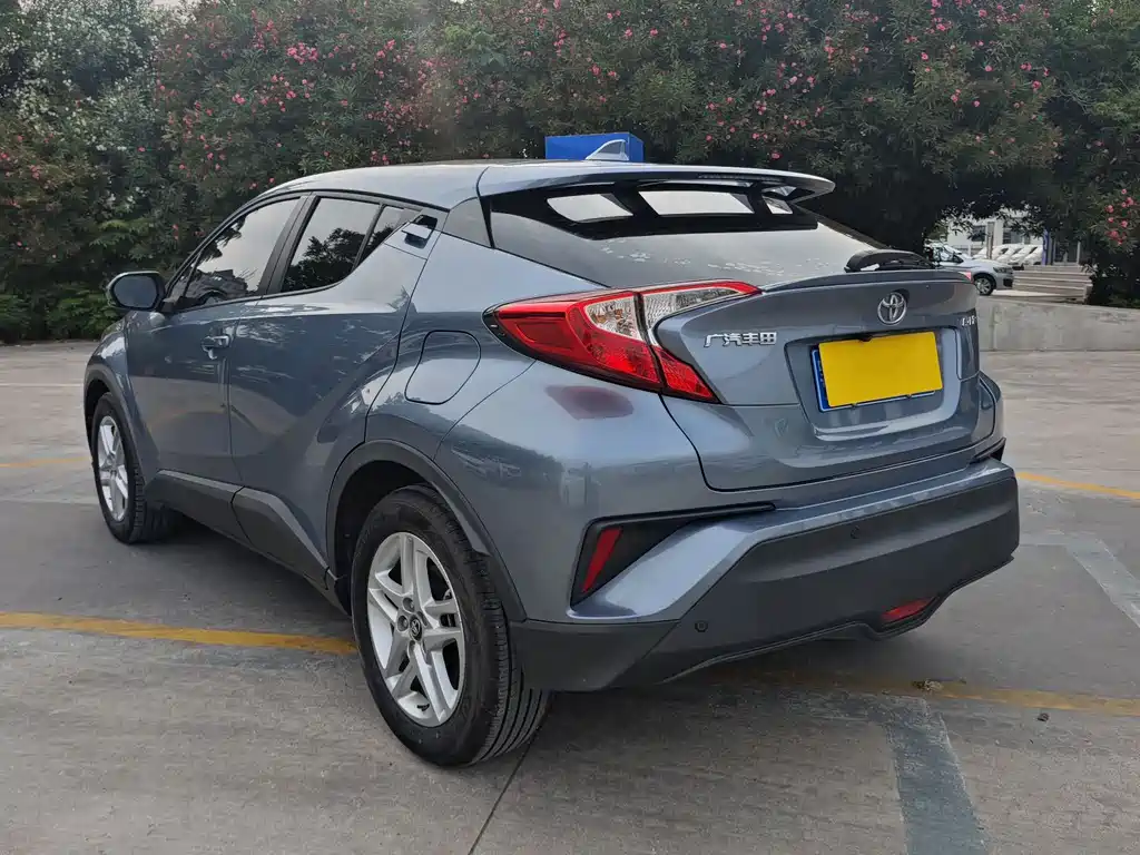 Toyota C-HR 2021 — фото 14
