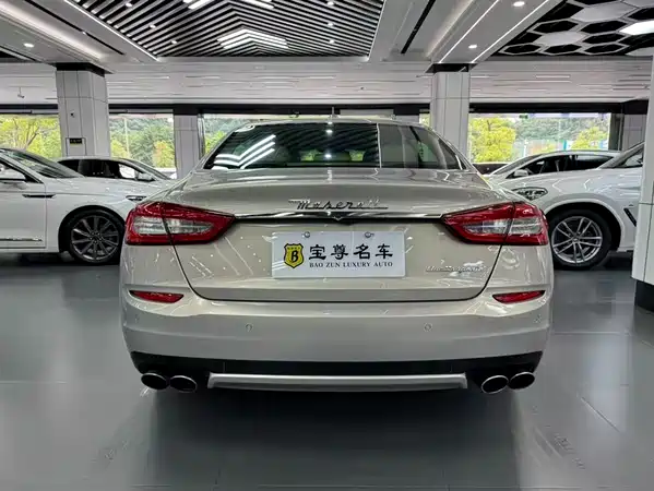 Maserati Quattroporte 2013