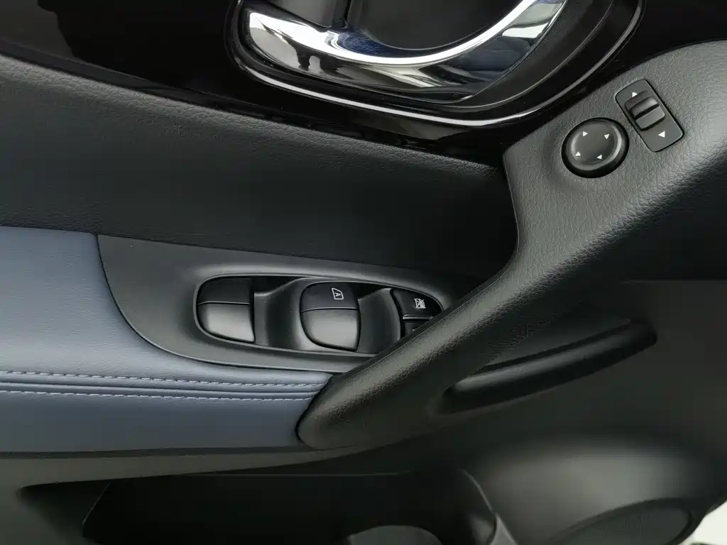 Nissan Qashqai 2025 — фото 9
